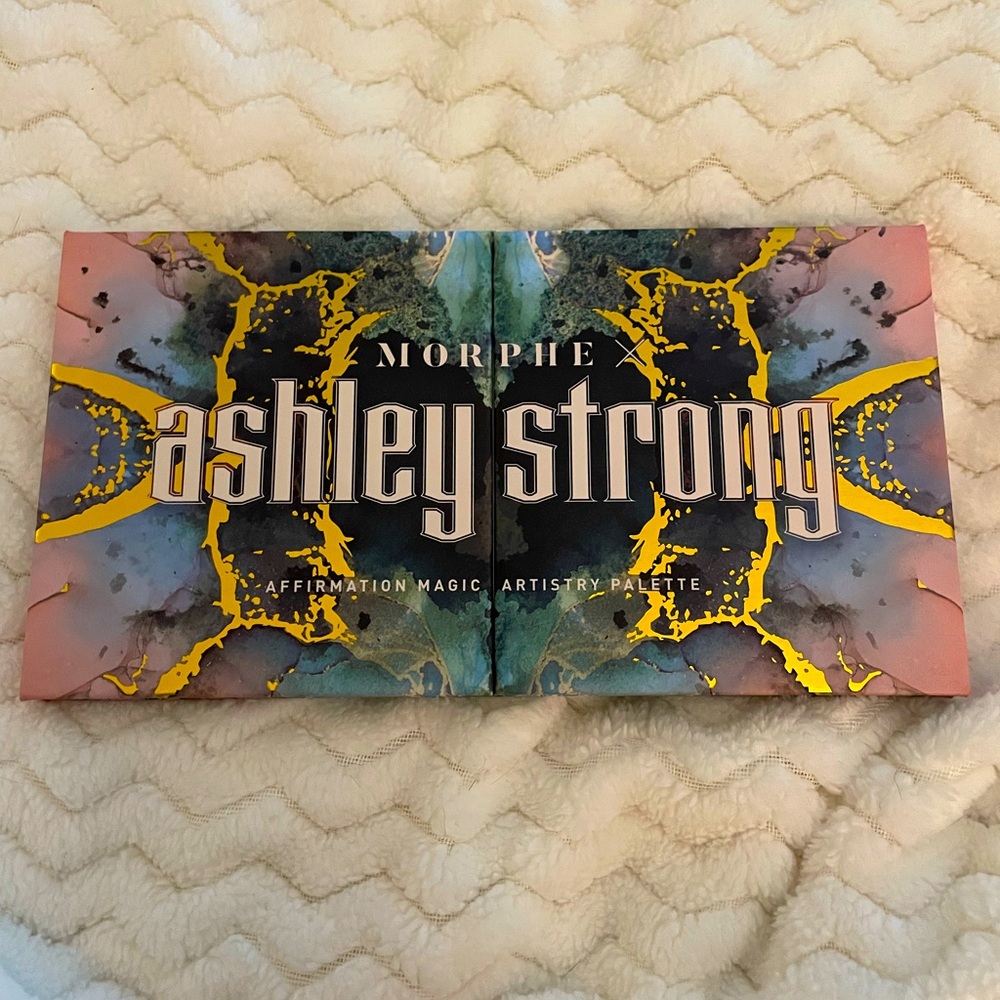 Morphe - Ashley Strong Affirmation Magic artistry palette